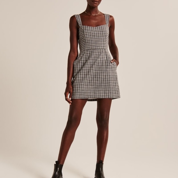 Abercrombie & Fitch Dresses & Skirts - Abercrombie and Fitch Wide Strap Mini Dress